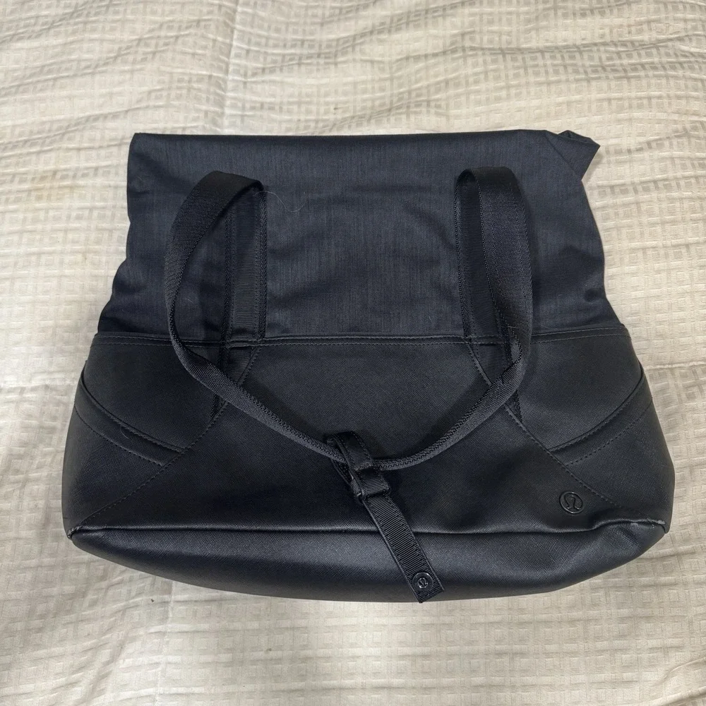 Lululemon Go Wild Black Women Tote Gym Yoga Bag Fold Over Top